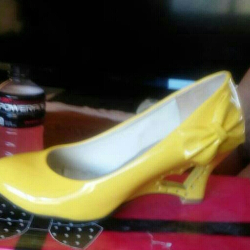 Yellow Heart Heels